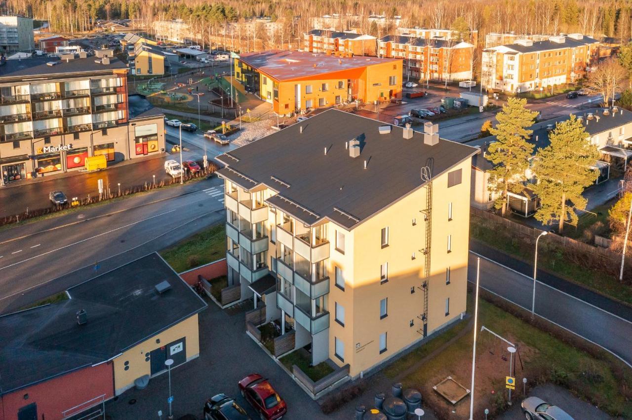 タンペレValoisa Parvekkeellinen Kaksio, Oma Parkkipaikkaアパートメント エクステリア 写真